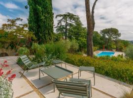 La Maison de la Tourmagne - Luxury Villa close to the city, vacation home in Nîmes