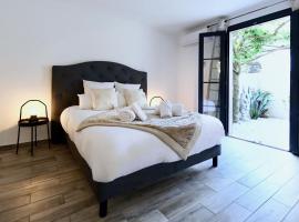 Saint Tropez centre, Suite La Bravade 2 pour 4, Villa romana, apartment in Saint-Tropez