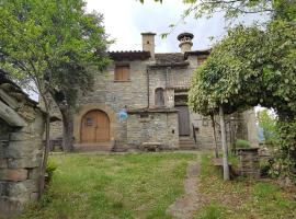 Casa Martín, cabana o cottage a Guaso
