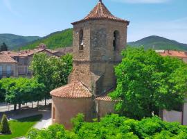 Dzīvoklis Casa María, ático con vistas y parking pilsētā Santhoana de les Abadesess