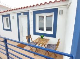 Airport house, hotel in Faro