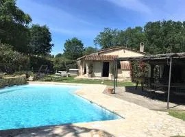 Villa Familiale piscine, spa, proche de Valbonne