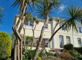Meadowside Holiday Apartments, hotel di Torquay