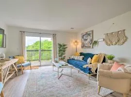 Cozy Branson Retreat w/ Balcony, 2 Mi to 76 Strip