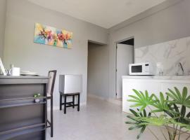 8th Street Suites, cheap hotel in Cozumel