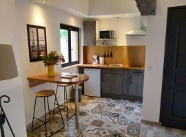 Gites LA CHAUMONIERE, hotel v destinaci Chaumont-sur-Loire