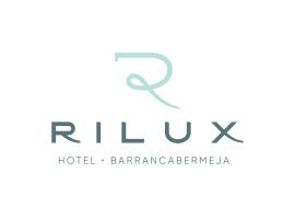 HOTEL RILUX Barrancabermeja, viešbutis mieste Barankabermecha, netoliese – San Silvestre Shopping Mall