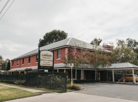 The Lawson Riverside Suites, hotel poblíž významného místa National Glass Art Gallery, Wagga Wagga