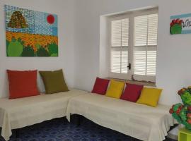 VILLA CHIARA 200 MT DA MARE SPIAGGIA LIBERA SABBIA, Hotel in Capaci