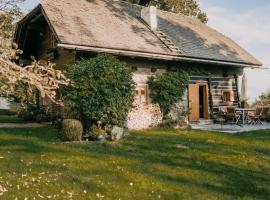 Almchalet bei Pörtschach, hotel v destinaci Obergöriach