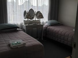 Family friendly unit, hotel near Trinity Hill, Hastings