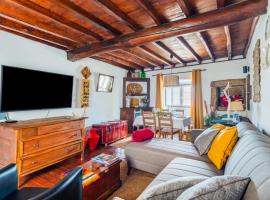 Casa das 10 Janelas @ Monsanto, hotel a Monsanto