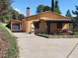 Casa Climent, cabana o cottage a Aviá