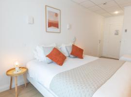 Hôtel Porte Mars - Reims Gare Centre Arena, hotell i Reims