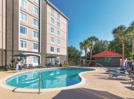 La Quinta by Wyndham Orlando UCF, pet-friendly hotel in Orlando
