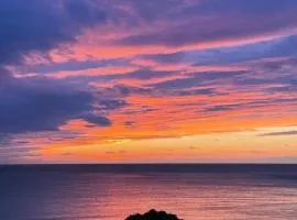 By the Sea 3 - Luxurious Residence