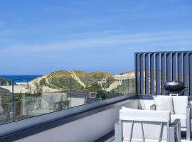 Blue Horizons, vacation home in Holywell Bay