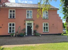 Copperbeech B&B، فندق شاطئي في Yoxford