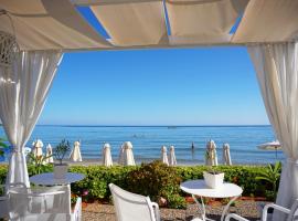 Talgo Suites, hotel v destinaci Stalida