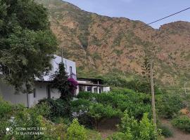 Casa vacanze Lino e Iolanda, villa em Pollara