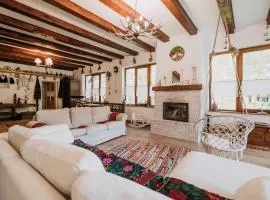 Casa de sub Munte