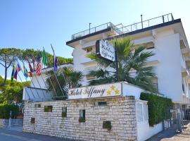 Hotel Tiffany, hotel in Marina di Massa