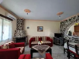 Petrefi Apartments