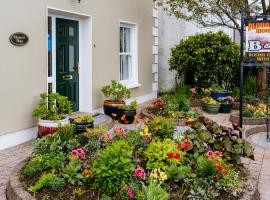 Plougastel House B&B, holiday rental in Westport