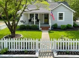 Urbanna Cottage with Private Yard and Water Views