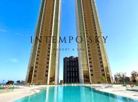 INTEMPO SKY Resort & Spa, hotel a prop de Platja de Ponent, a Benidorm