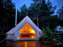 Mönus Paik Glamping, camping de luxe à Jõiste