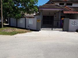 D'Salbiah Homestay, hotel u gradu 'Kampong Kemaman'