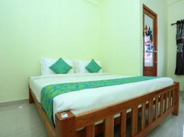 OYO 10840 Hotel Periyar Towers, hotel in Thekkady