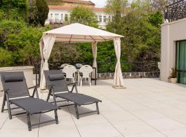 Cozy 1BD Apartment with a Spacious Terrace by Flat Mаnager