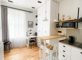 Poetry Apartments in the city center, hotel near Kharkov Historical Museum, Kharkiv