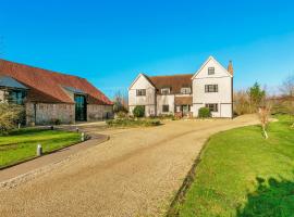 Tuffon Hall Farmhouse, hotell i Halstead