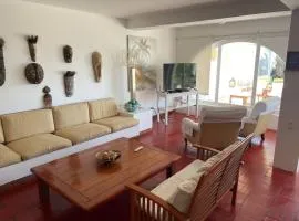 Beachfront, 4BR, entire house in Paracas