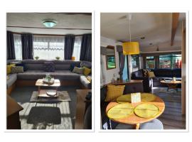 Unique Caravan with Outdoor Space, hotell i Ballantrae