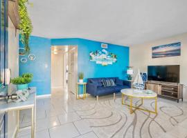*The Blue Oasis* - 5 min to Downtown Fort Myers, Ferienunterkunft in Fort Myers