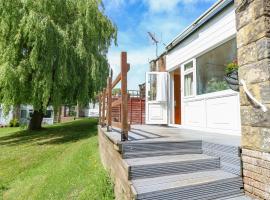Willow Cabin, holiday rental in Cowes