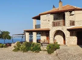Nireas : Stone Villa