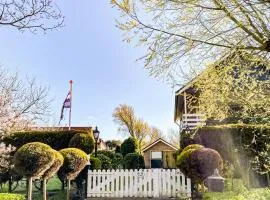 Cozy Apartment In Zoutelande With Wifi