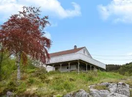 Stunning Home In Seim With Wifi