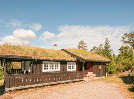 Nice Home In Rena With 4 Bedrooms And Sauna, hotell på Rena