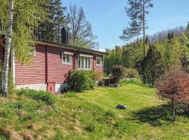 Beautiful Home In Grnna With Kitchen, villa in Gränna