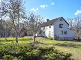1 Bedroom Gorgeous Home In Fårbo