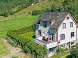 Awesome Home In Oldedalen, ξενοδοχείο σε Briksdalsbre