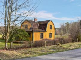 Pet Friendly Home In Mrrum With Kitchen, chata v destinácii Mörrum