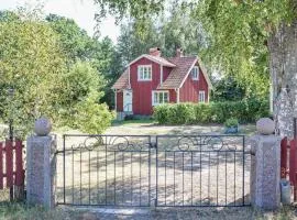 3 Bedroom Cozy Home In Tving