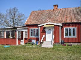 3 Bedroom Nice Home In lem, casa de férias em Ålem